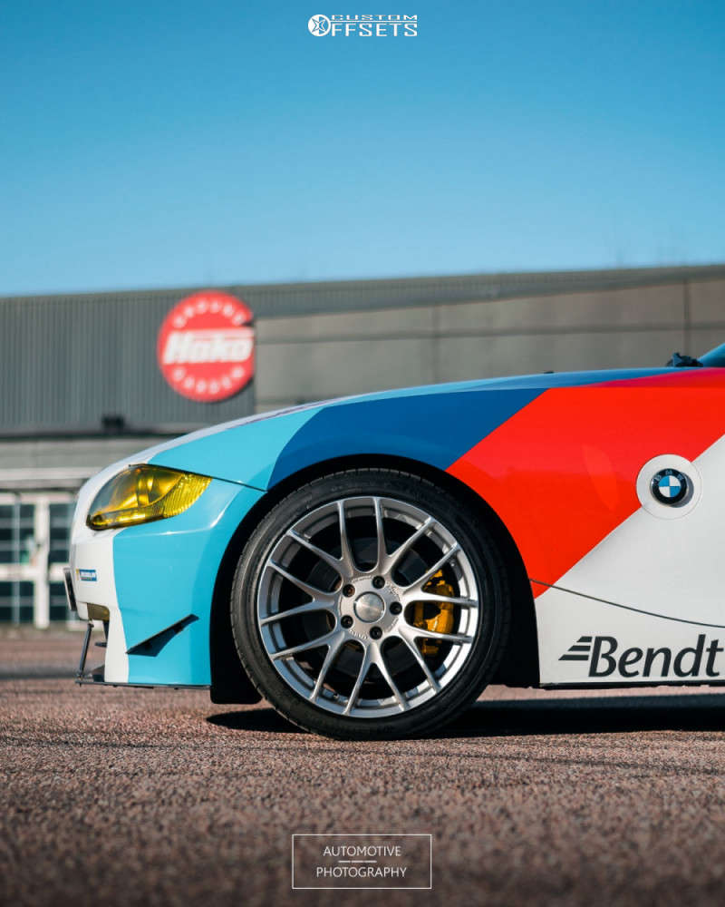 2007 BMW Z4 with 18x8.5 35 Breyton Race Gts and 225/40R18 Hankook