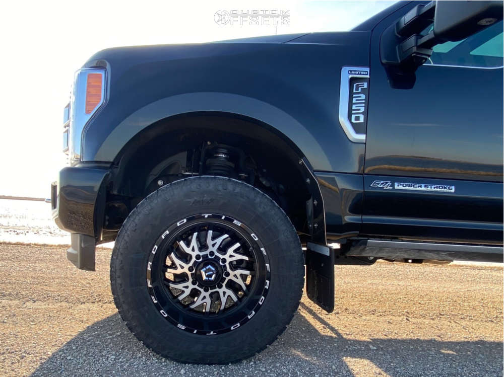 2018 Ford F-250 Super Duty with 20x10 -24 TIS 544MB and 295/65R20 Toyo ...