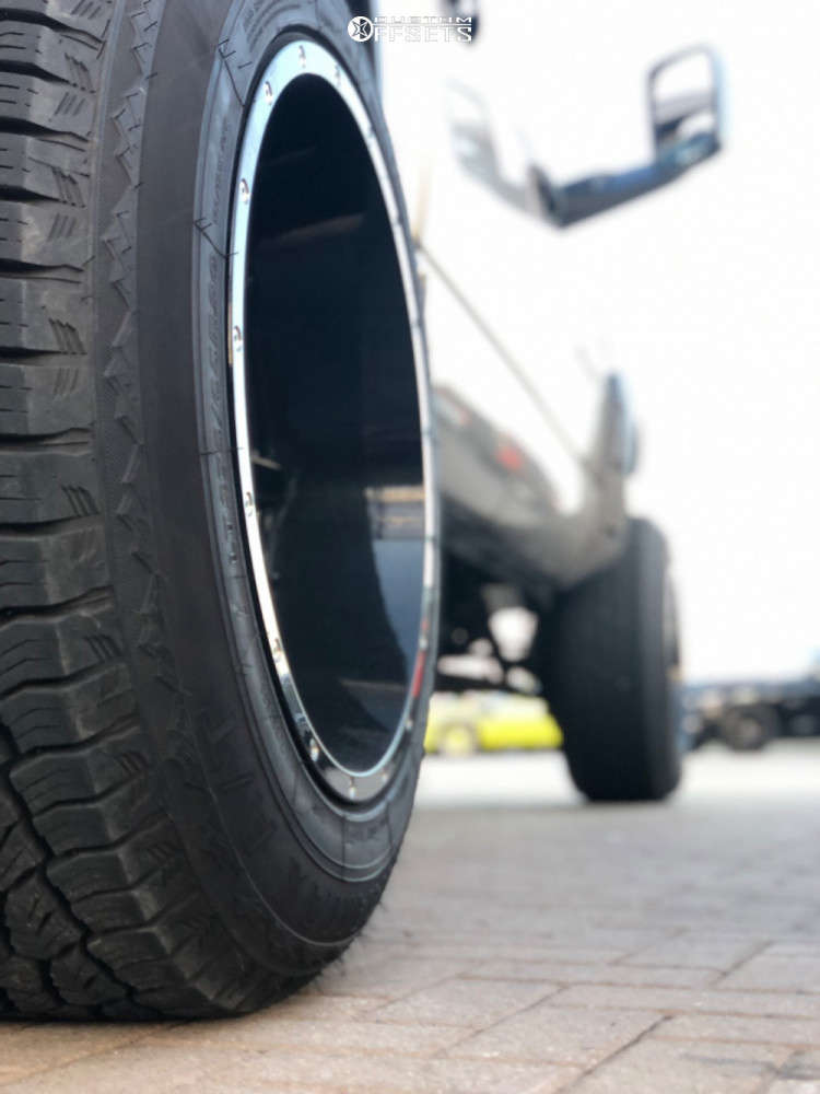 2003 Dodge Ram 1500 with 20x12 44 Ruffino Hard Jolt and 325/60R20