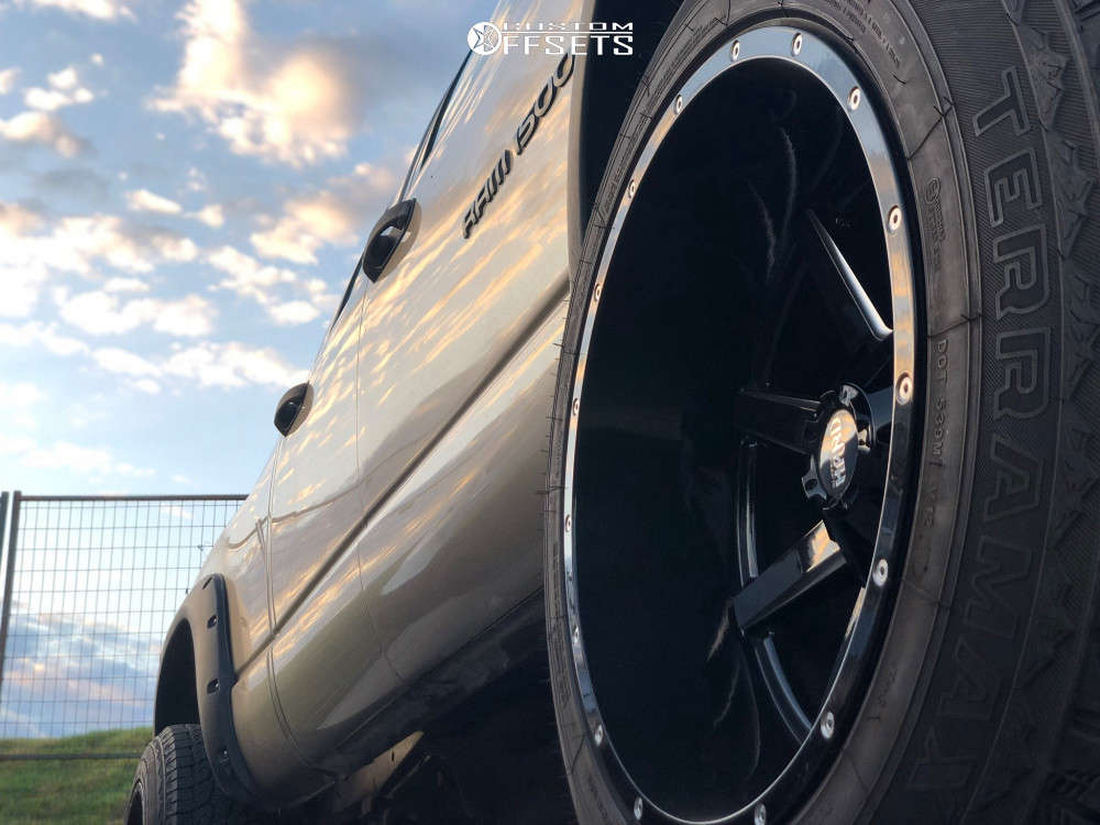 2003 Dodge Ram 1500 with 20x12 44 Ruffino Hard Jolt and 325/60R20