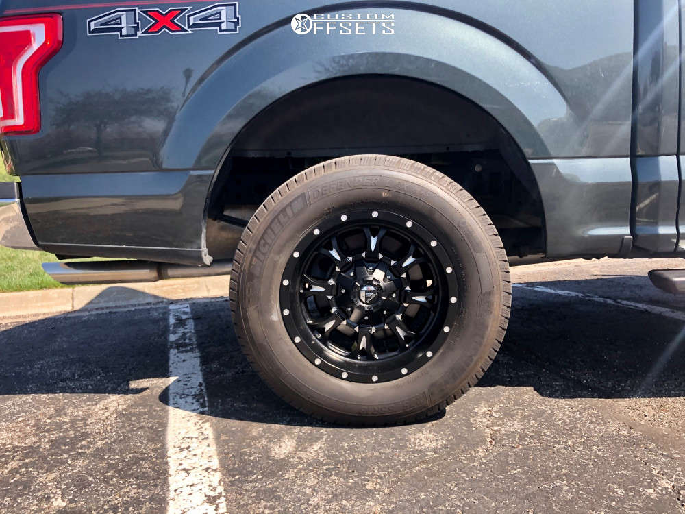 2015 Ford F150 with 18x9 13 Fuel Krank and 275/65R18 Michelin