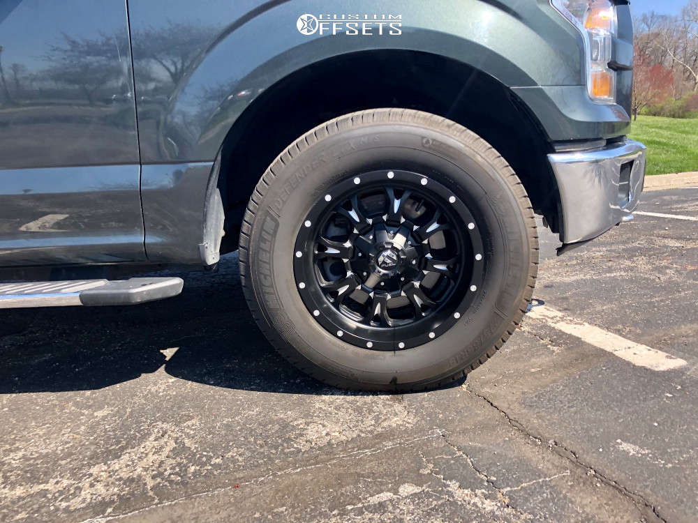2015 Ford F150 with 18x9 13 Fuel Krank and 275/65R18 Michelin