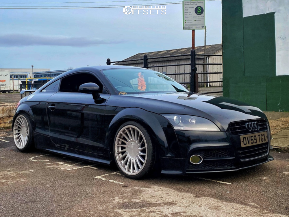 1490722-1-2009-tt-audi-base-