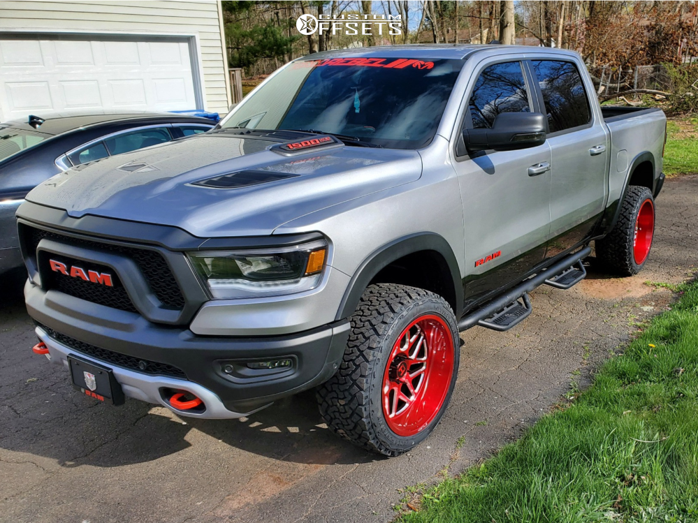1650706-1-2019-1500-ram-stock-