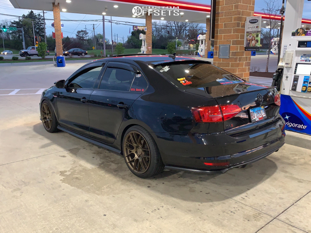 1701590-1-2017-jetta-