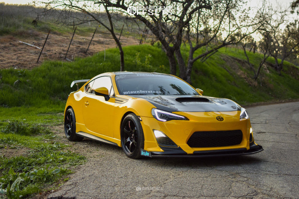 1769434-1-2015-fr-s-scion-base
