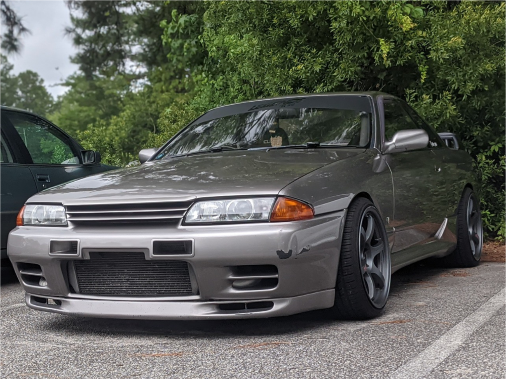 gtr32ホイール 1992 Nissan Skyline R32 with 18x9.5 22 Rays Engineering 57dr and