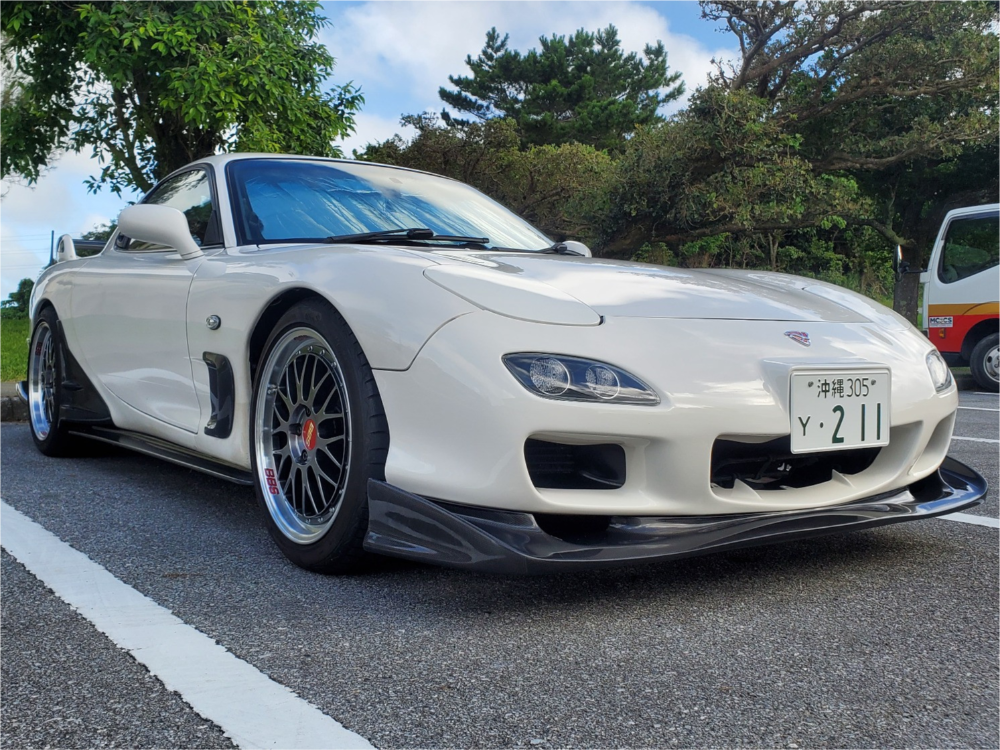 1995 Mazda RX-7 with 18x8 35 BBS Lm and 235/40R18 Bridgestone