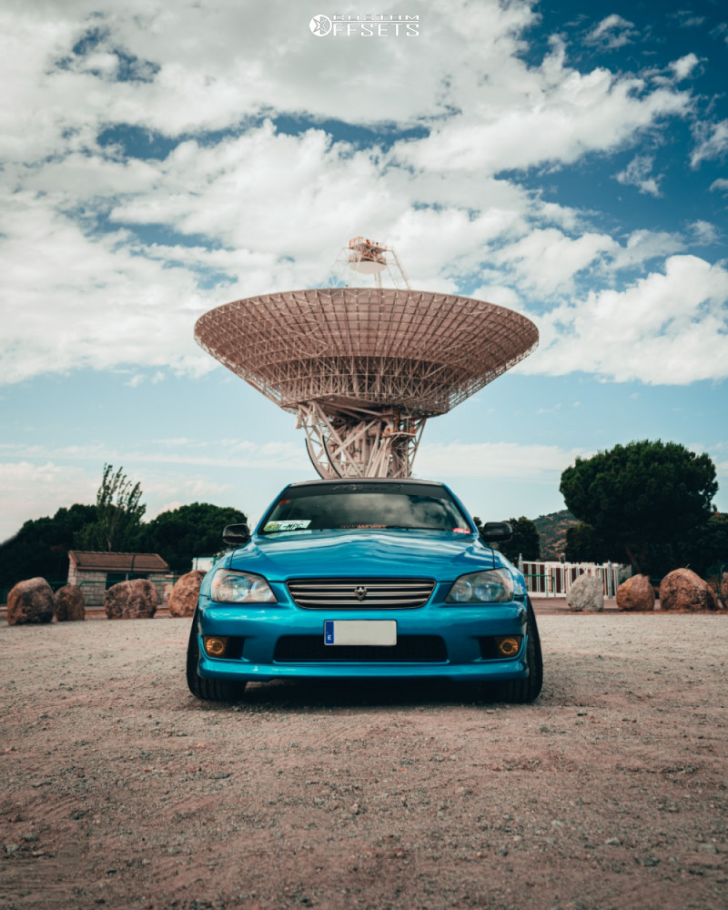 2001 Lexus IS300 with 18x10.5 15 Ultra Shogus RSZ and 245/35R18