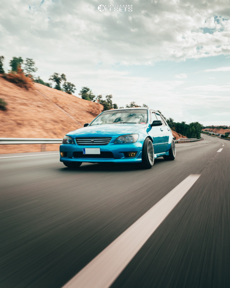 2001 Lexus IS300 with 18x10.5 15 Ultra Shogus RSZ and 245/35R18
