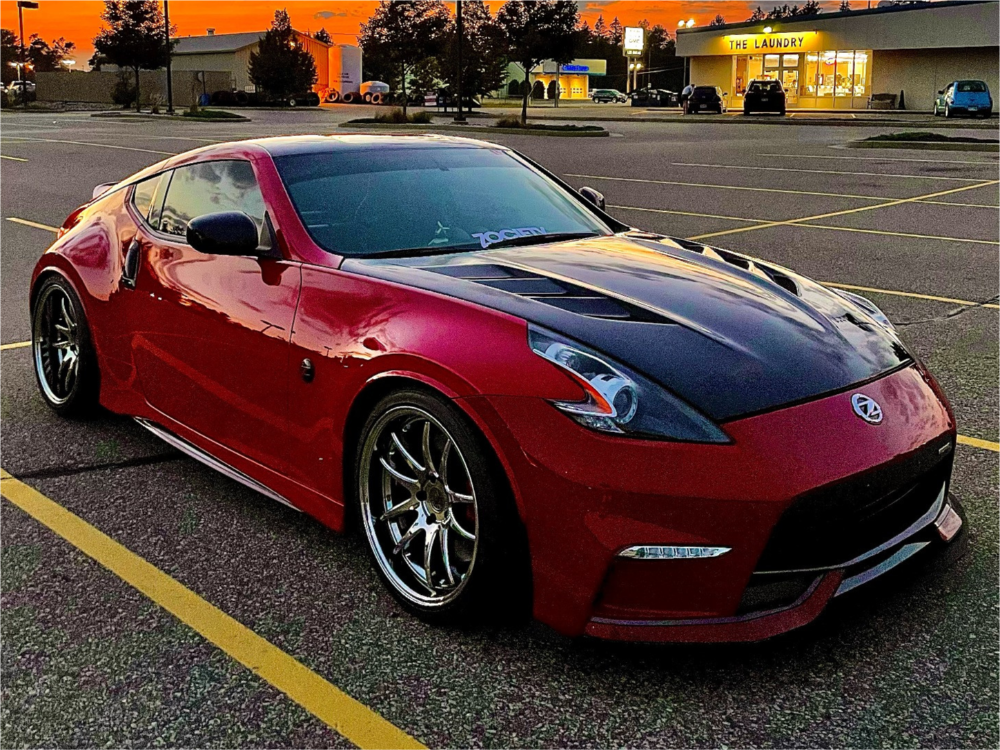 1842479-1-2016-370z-nissan-