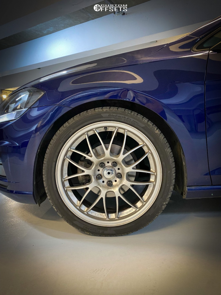1850293-8-2018-golf-volkswagen