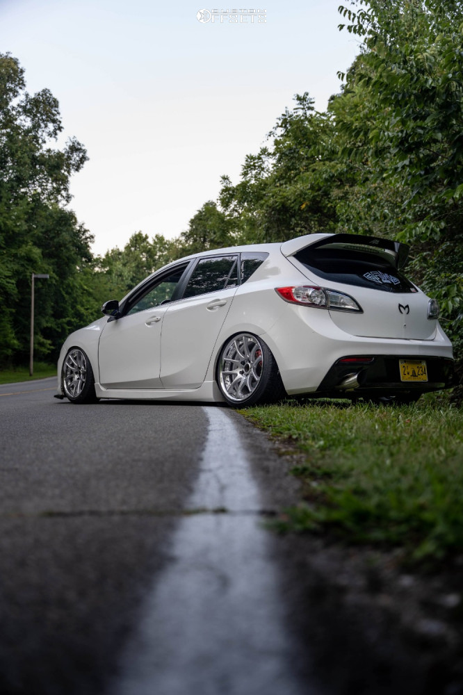 1869862-3-2012-3-mazda-