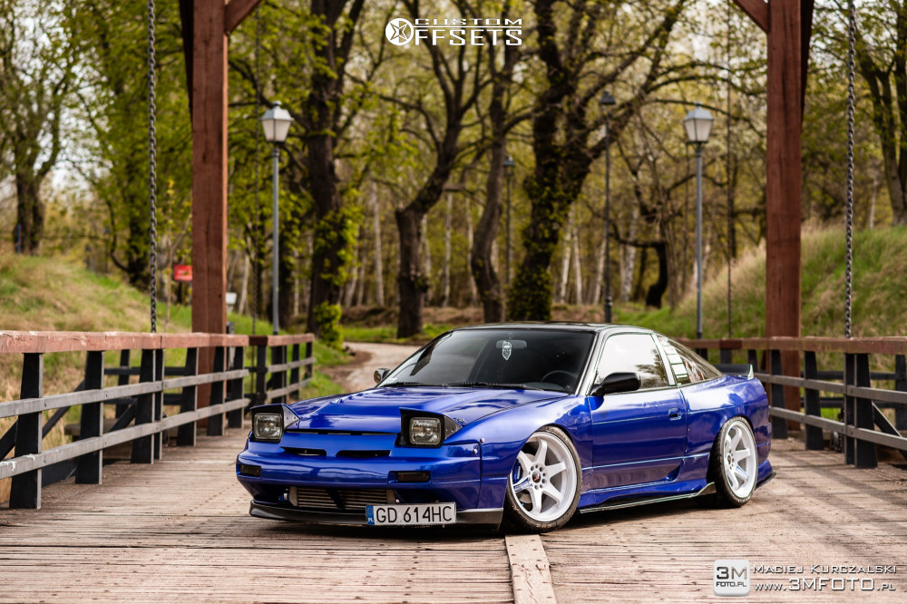1989 Nissan 240SX with 18x9.5 22 Japan Racing Jr3 and 235/40R18