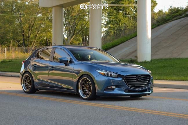 1914880-1-2017-3-sport-mazda-