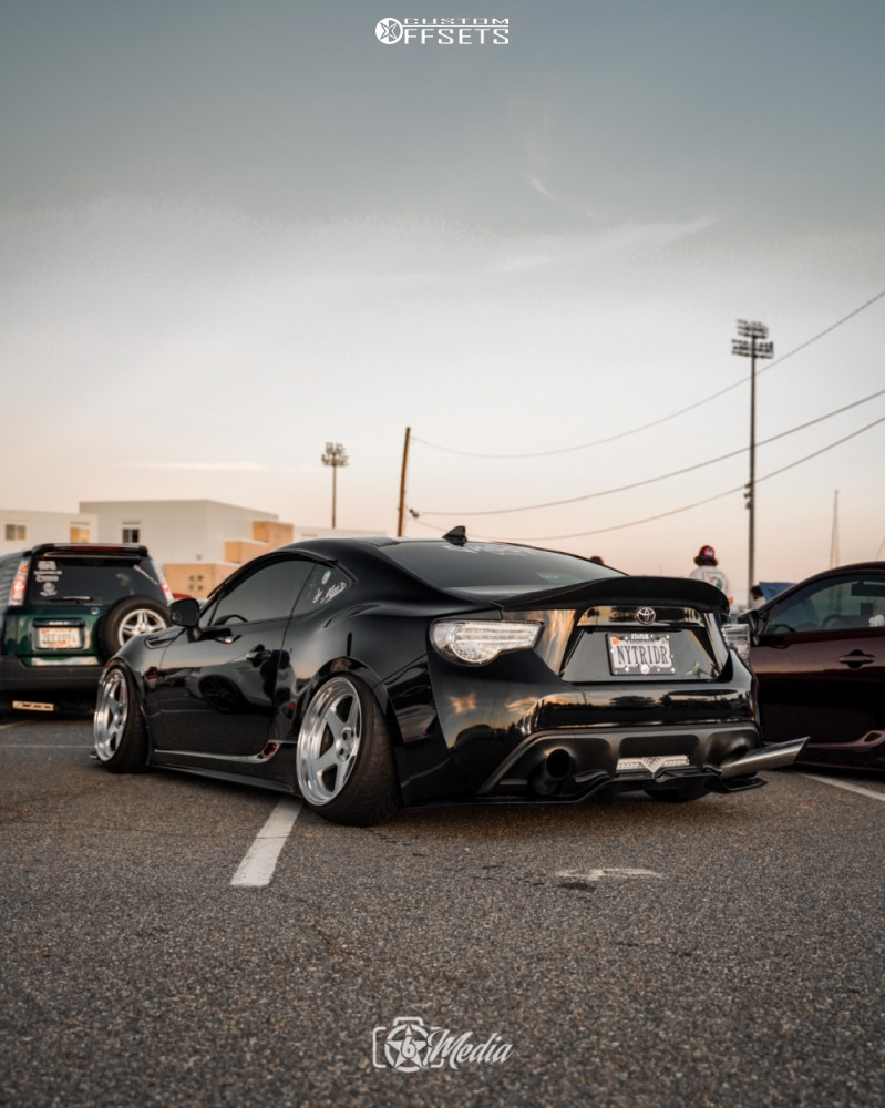 1959185-3-2017-86-toyota-base-