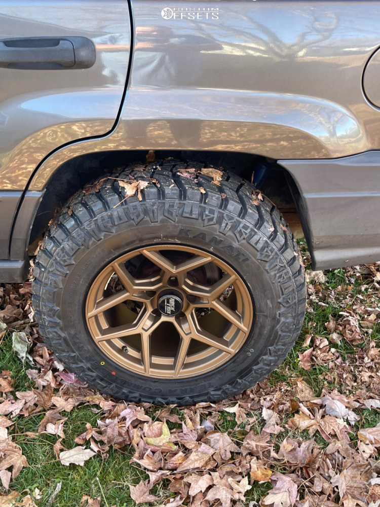 1977334-3-2003-grand-cherokee-