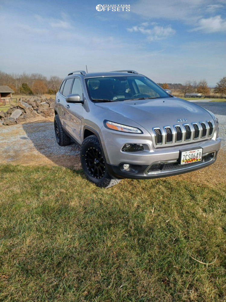2017 Jeep Cherokee with 17x8 35 XD Xd818 and 265/70R17 Falken