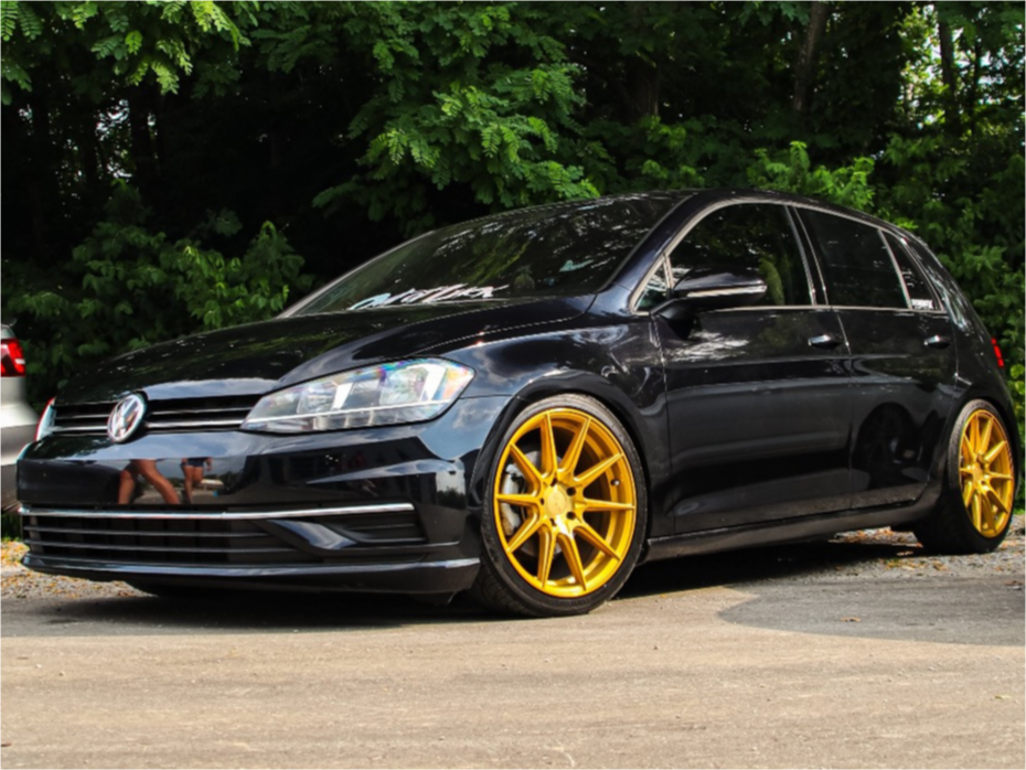 2036029-1-2019-golf-volkswagen