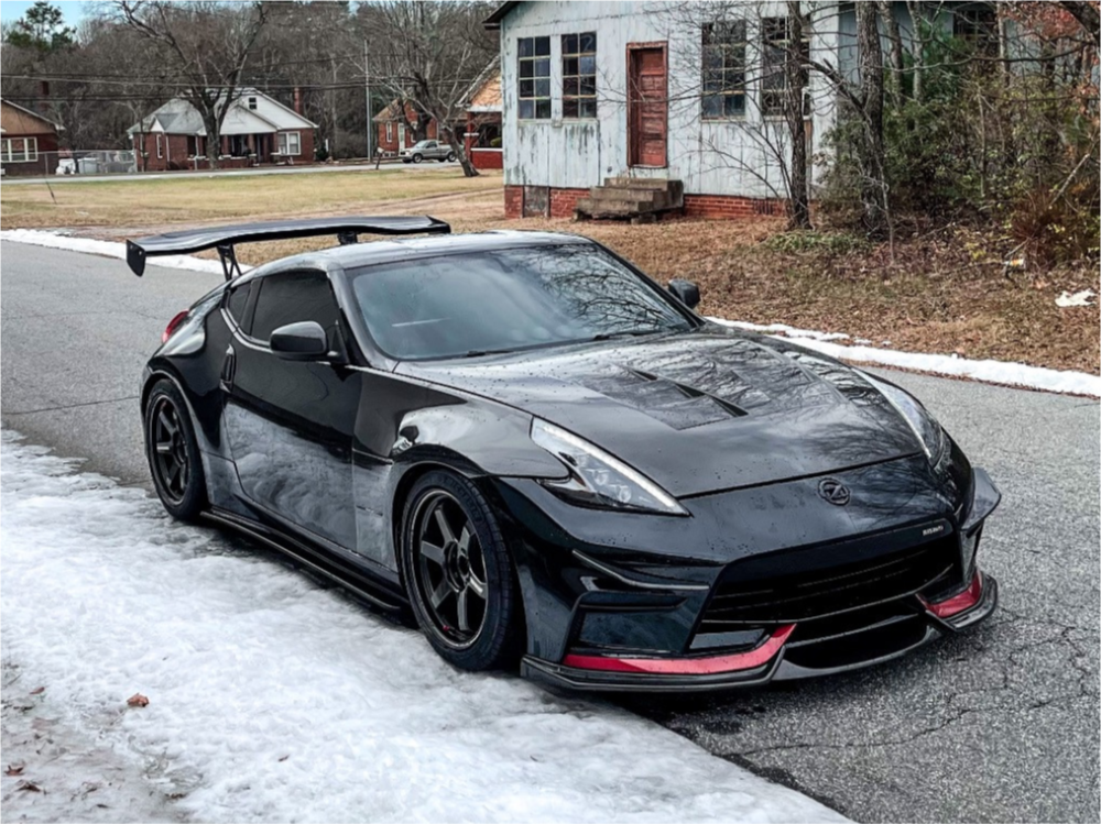 2049478-1-2010-370z-nissan-