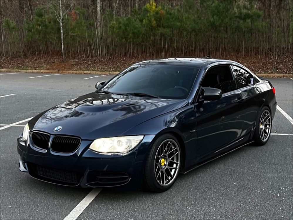 2085893-4-2011-335is-bmw-st-