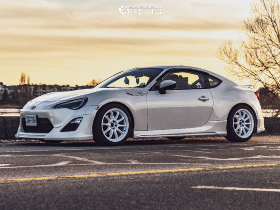 2122691-1-2015-fr-s-scion-base