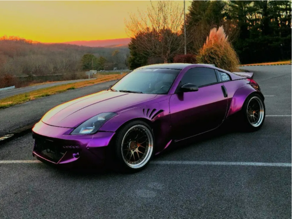 2136629-14-2005-350z-nissan-