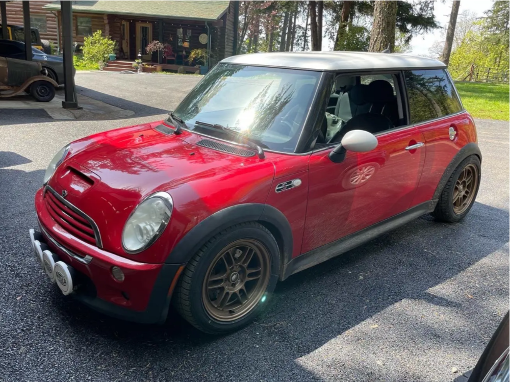 2006 Mini Cooper with 16x7 25 MST Suzuka and 205/50R16 Falken Ziex