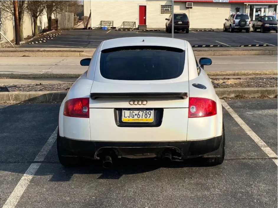 2169861-3-2000-tt-quattro-audi