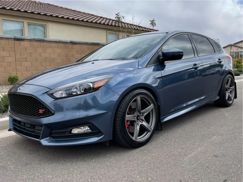 2191947-1-2018-focus-ford-st-