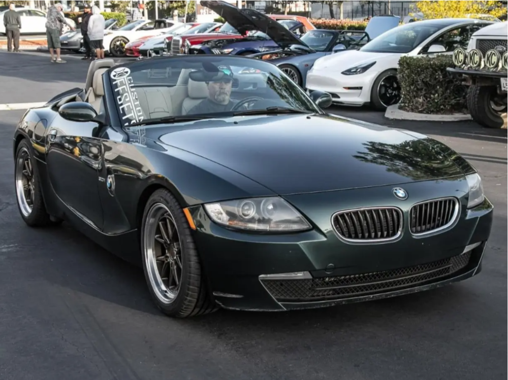 2203167-5-2007-z4-bmw-stock-