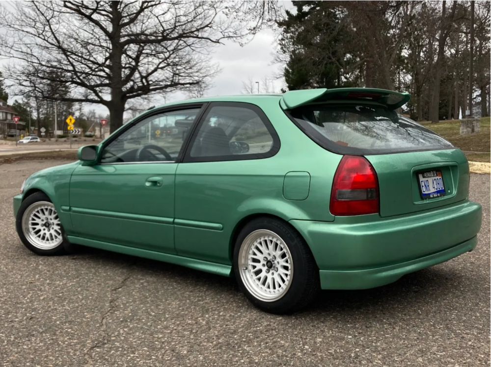 1996 Honda Civic with 15x8 25 MST Mt10 and 185/55R15 Advanta HPZ
