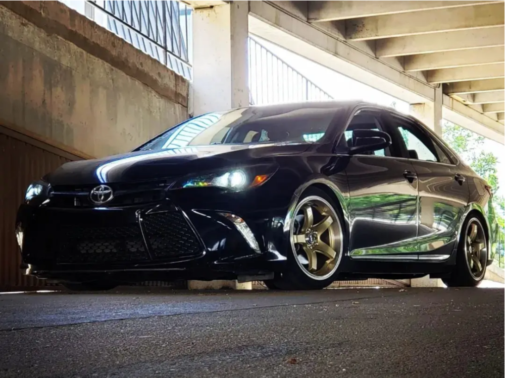 2272926-1-2017-camry-toyota-