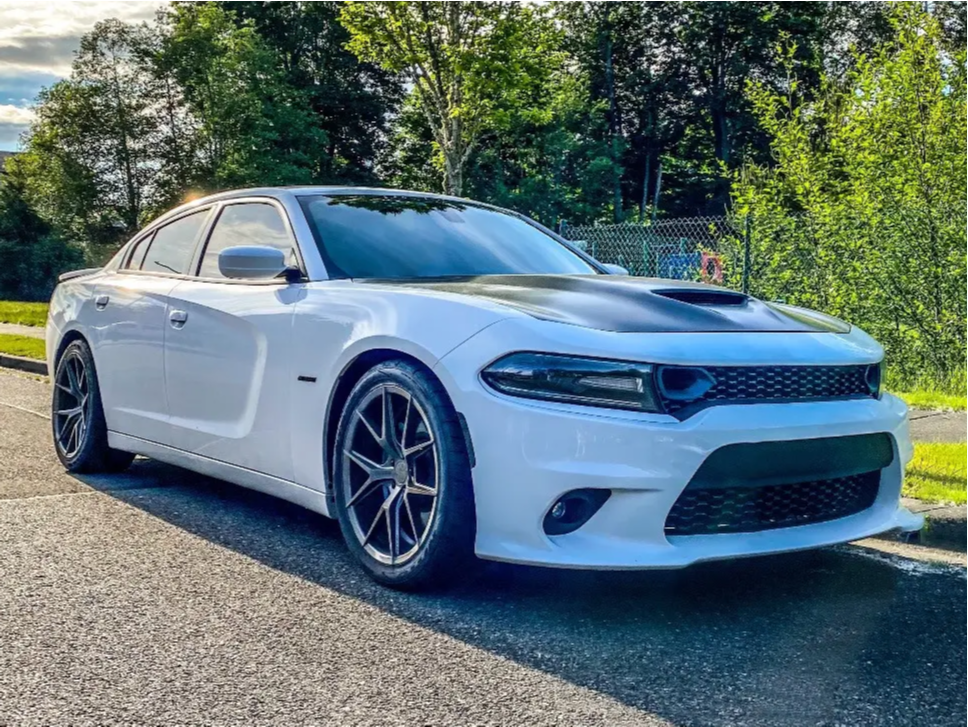 2017 Dodge Charger with 20x9 20 Verde Axis and 275/40R20 Nitto