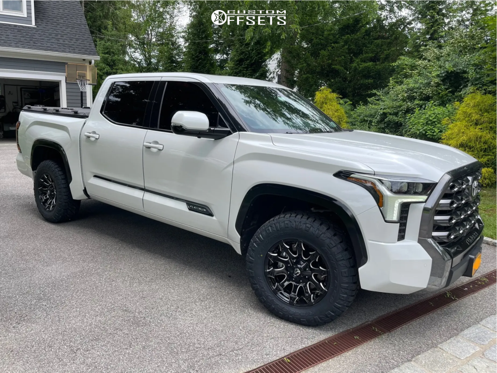 2282923-1-2022-tundra-toyota-