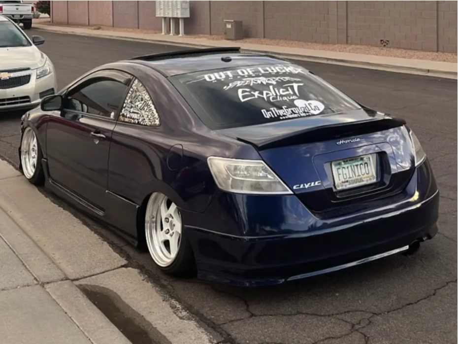 2009 Honda Civic with 17x9 25 Whistler Kr1 and 205/40R17 Delinte