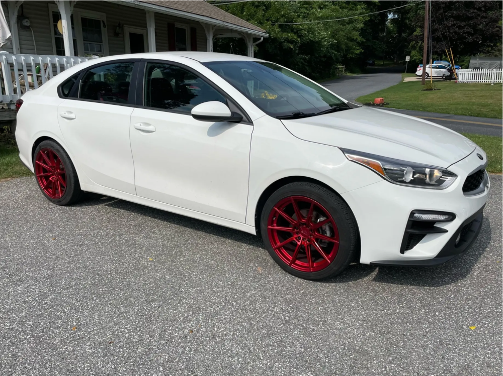 Kia様 2309848-1-2019-forte-kia-fe-