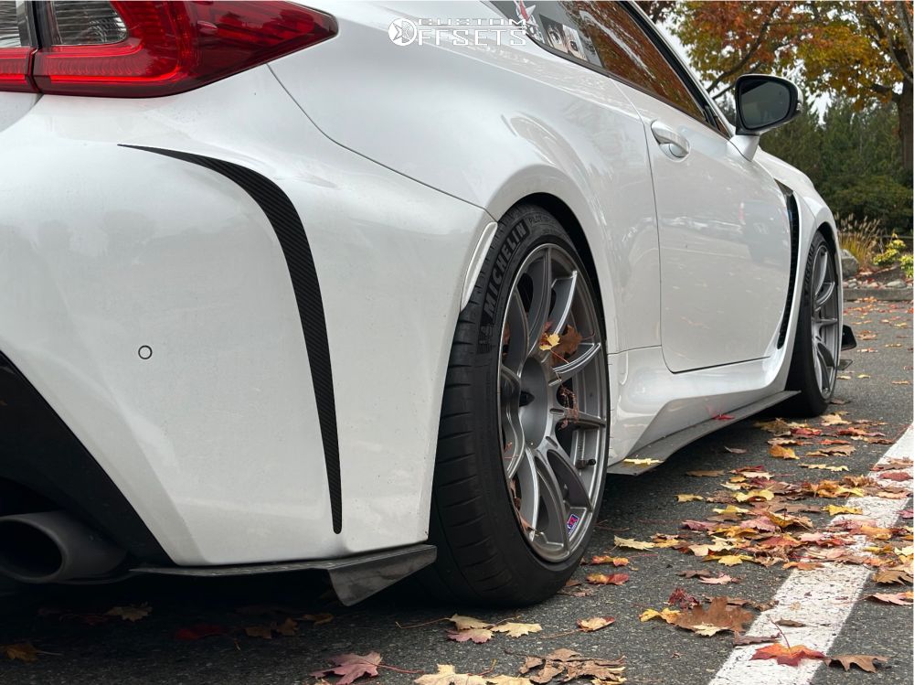 2015 Lexus RC F with 19x9.5 35 SSR Gtx01 and 255/35R19 Michelin