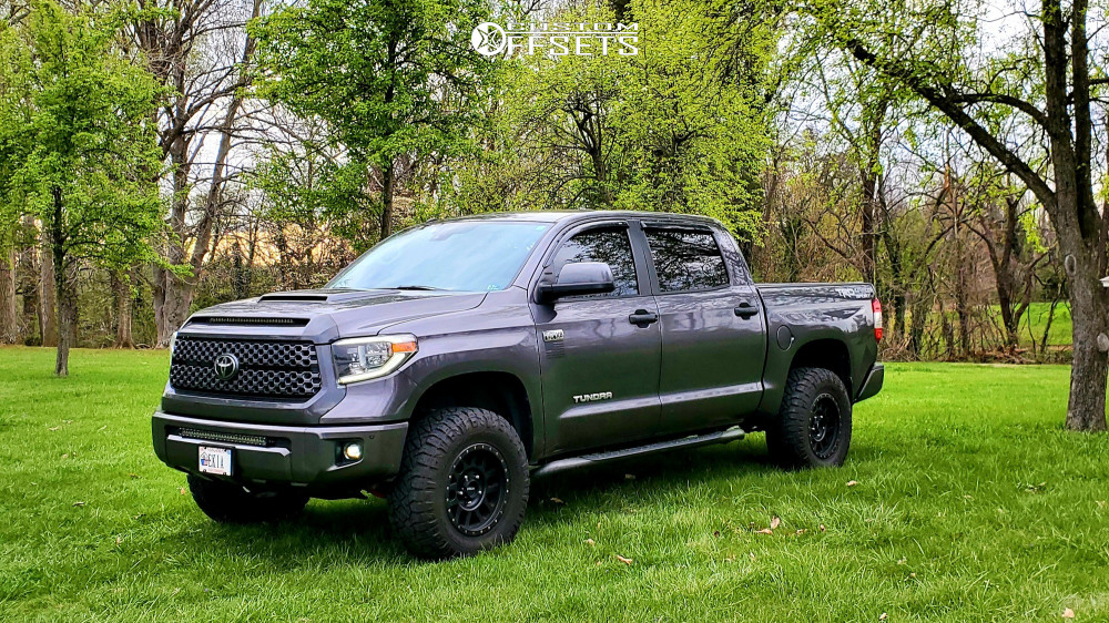 2503016-1-2018-tundra-toyota-