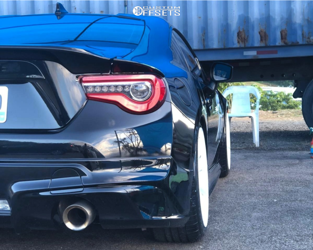 2019 Toyota 86 with 18x9.5 40 SSR Gtx04 and 235/40R18 Toyo Tires