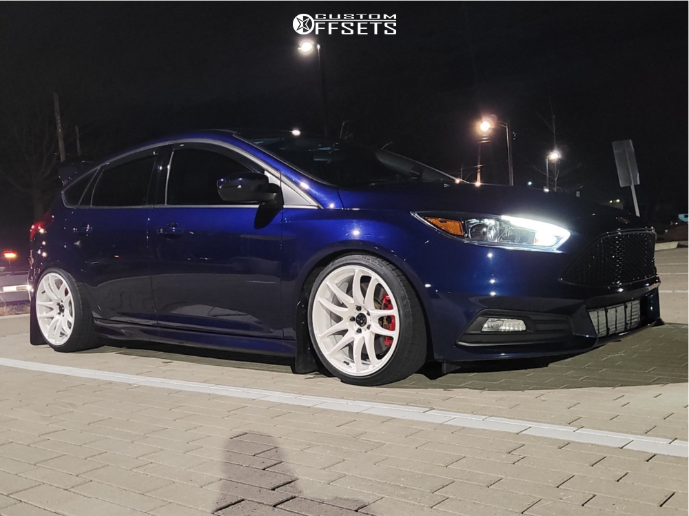 2633912-1-2017-focus-ford-st-