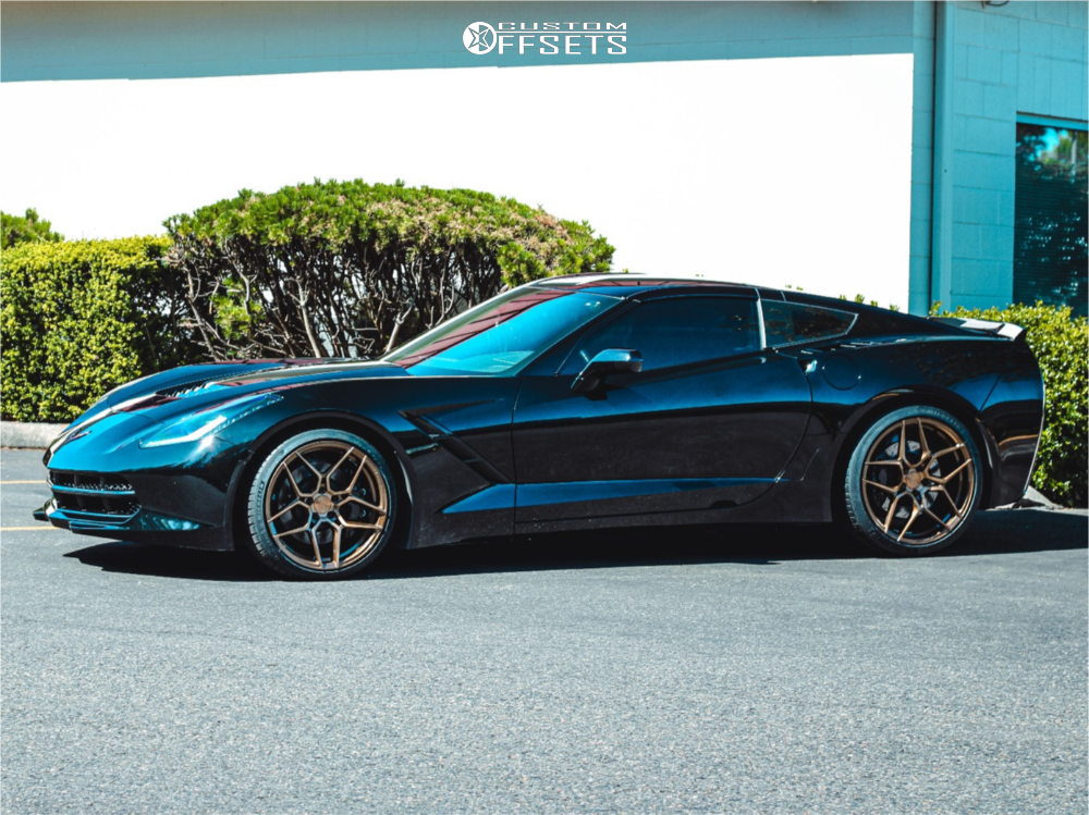 2017 Chevrolet Corvette with 19x9.5 35 Rohana Rfx11 and 235/35R19