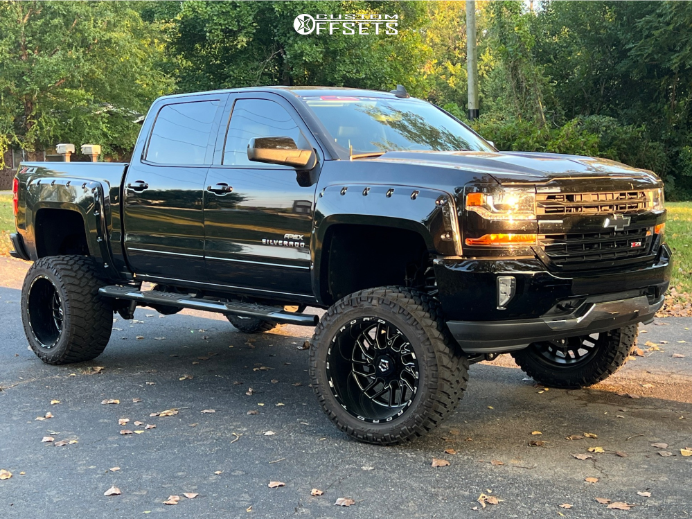 2018 Chevrolet Silverado 1500 with 22x14 -76 TIS 544bm and 375