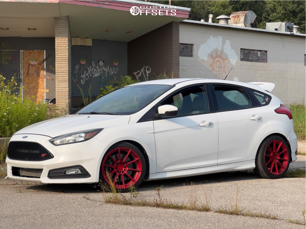 2764118-1-2015-focus-ford-st-