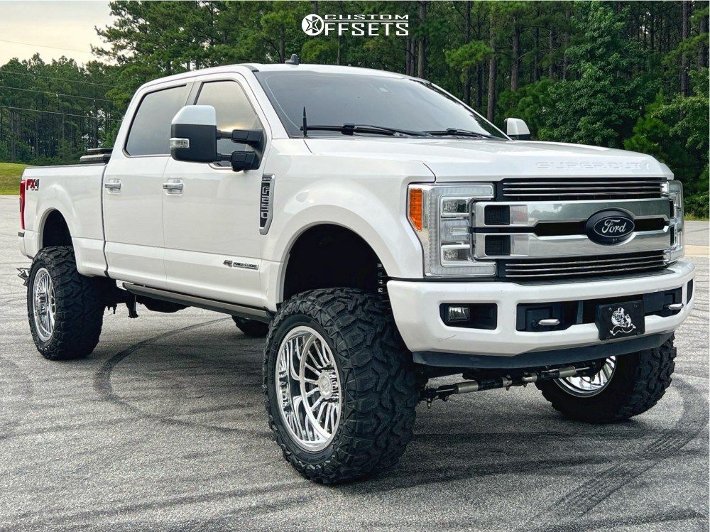 2019 Ford F-250 Super Duty with 22x12 -44 HD-PRO Forged Chnook and