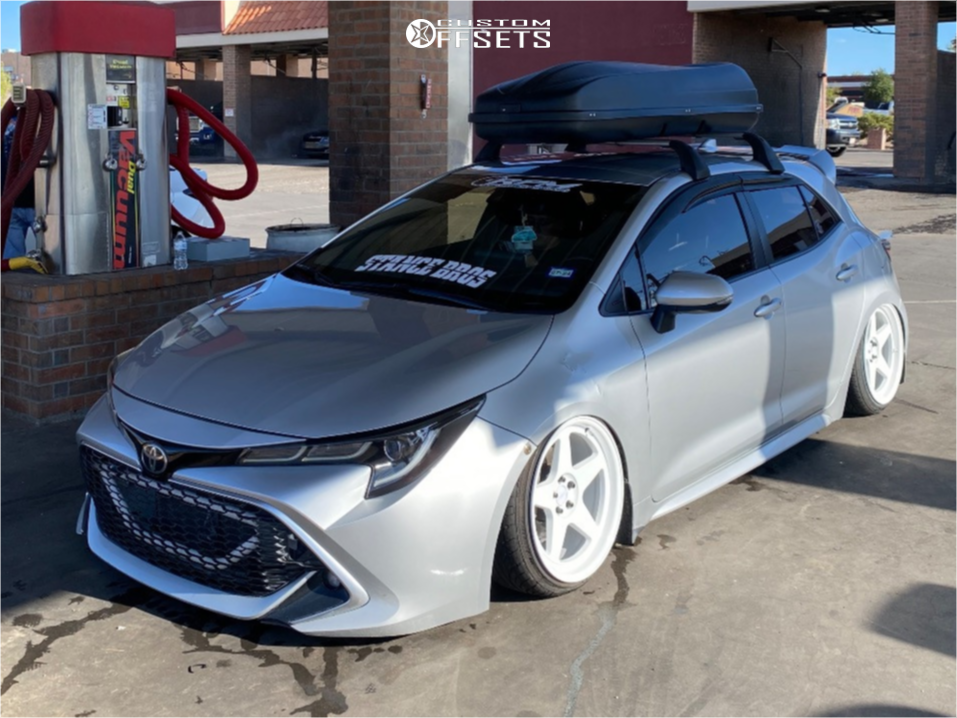 2795574-1-2020-corolla-toyota-