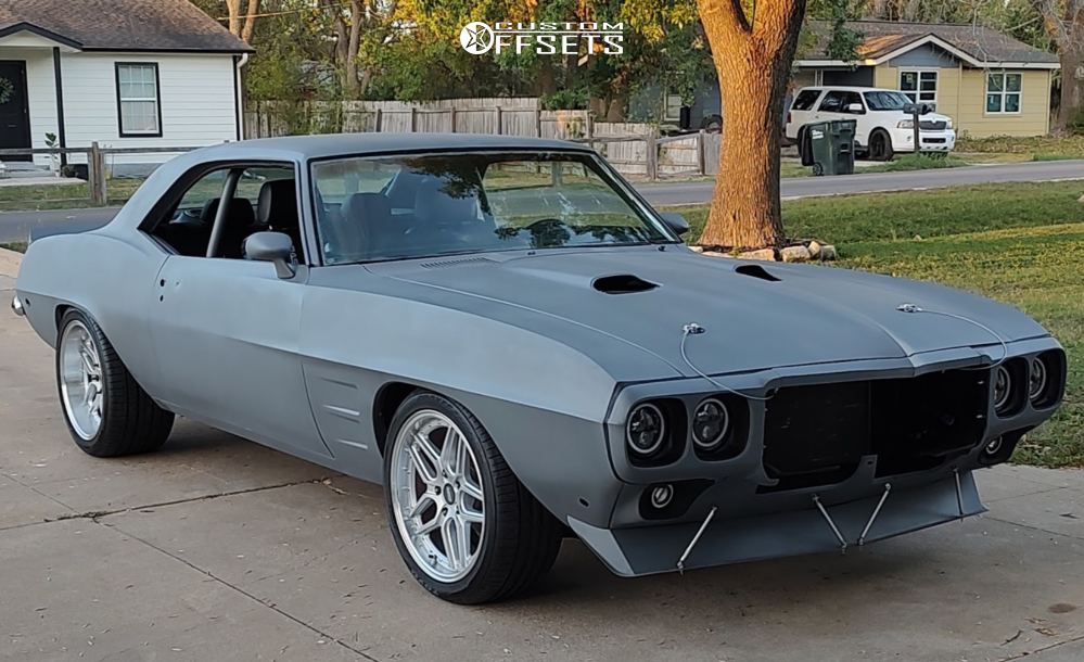 1969 Pontiac Firebird with 18x8.5 35 ESR Cs15 and 245/40R18 Toyo