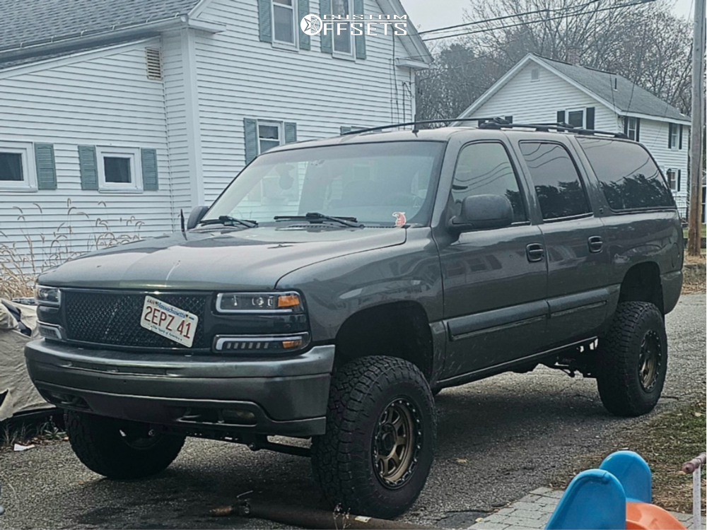 2815227-1-2002-suburban-1500-