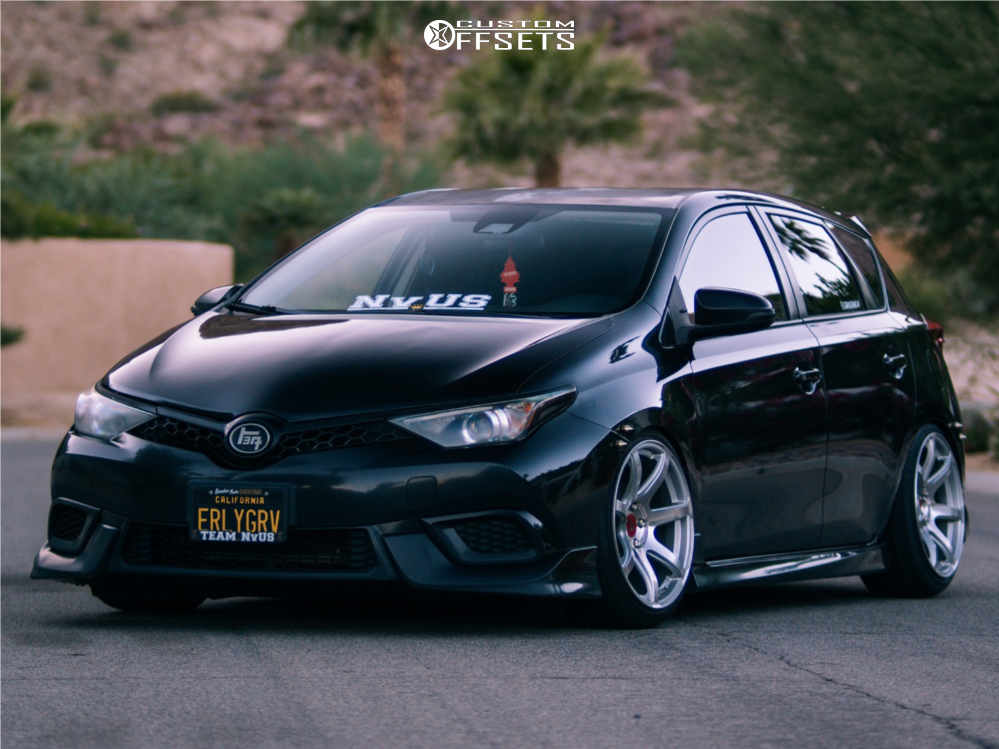 2819439-1-2017-corolla-im-