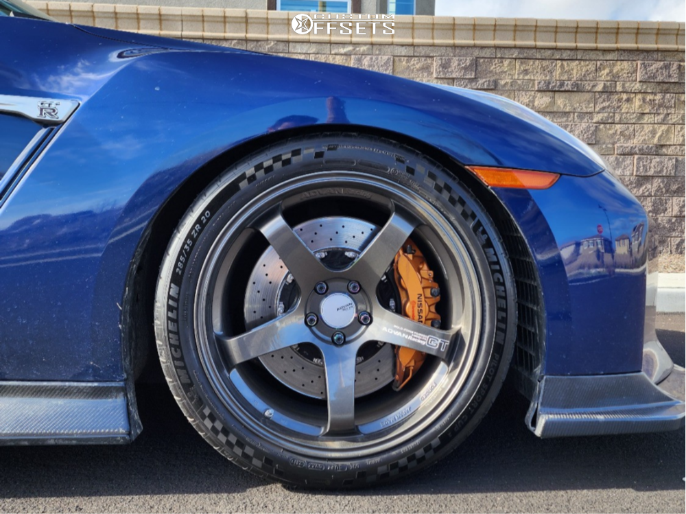 2840073-9-2017-gt-r-nissan-